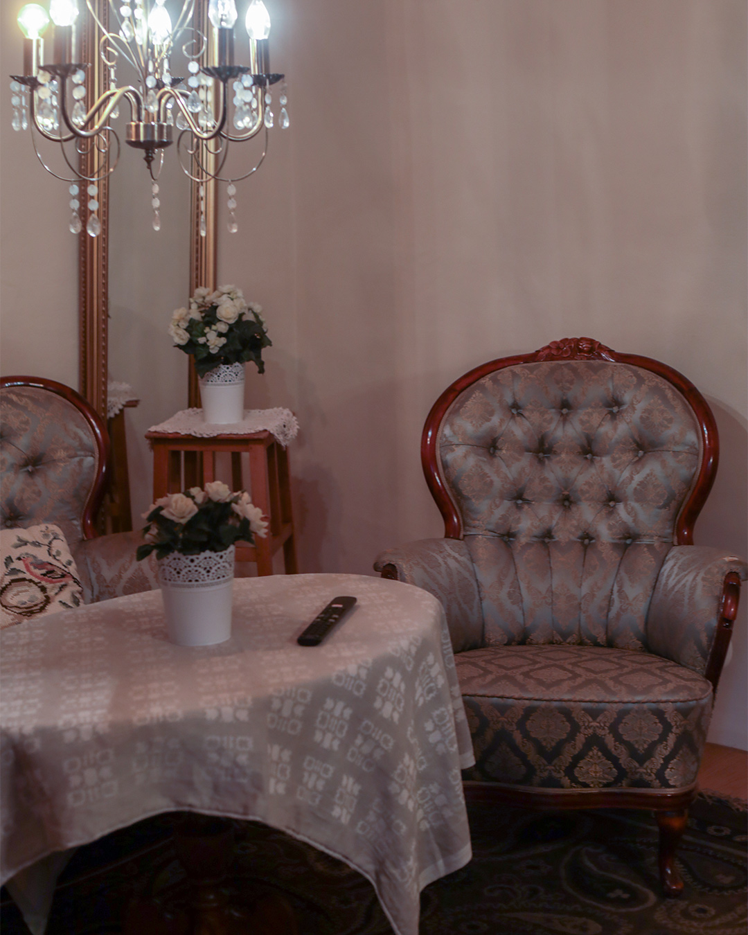 Annas-Bed-and-kitchen.jpg