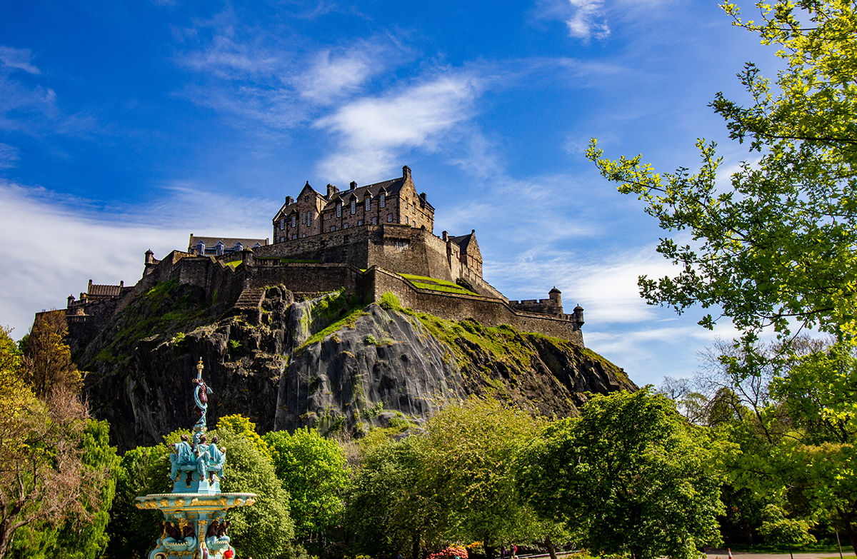Edinburg-Castle.jpg